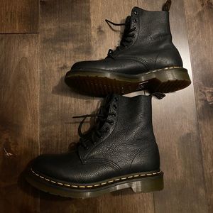 Doc 1460 WOMEN'S PASCAL VIRGINIA LEATHER BOOTS